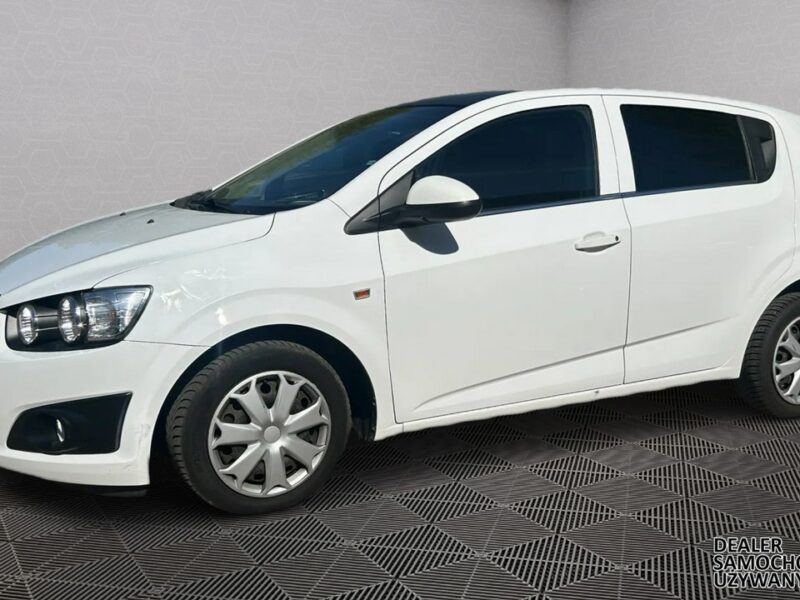 Chevrolet Aveo 1.6 benzyna automat 115KM Klimatyzacja biały 5drzwi T30) (2011-)