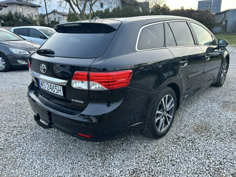 Toyota Avensis III (2009-)