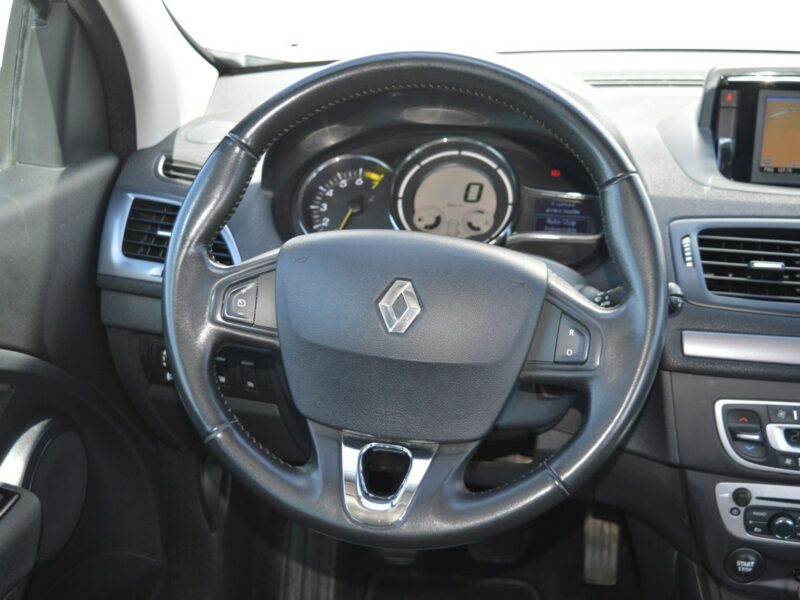 Renault Megane 1.2TCe LIMITED LED Navi Nowy rozrząd filtry olej sprzęgło akumulator III (2008-2016)