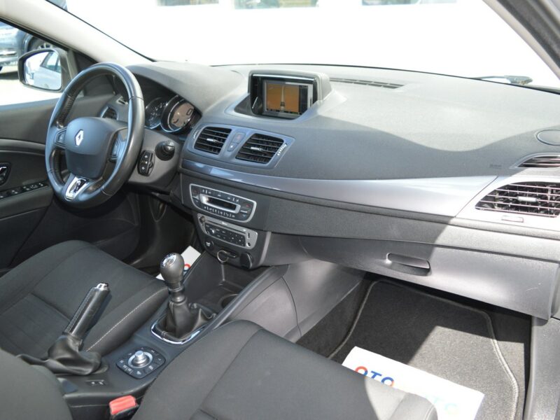 Renault Megane 1.2TCe LIMITED LED Navi Nowy rozrząd filtry olej sprzęgło akumulator III (2008-2016)