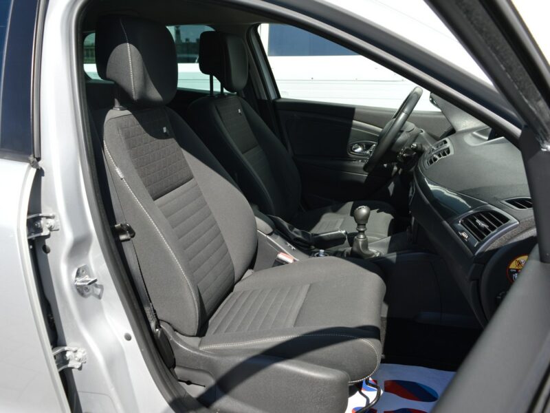 Renault Megane 1.2TCe LIMITED LED Navi Nowy rozrząd filtry olej sprzęgło akumulator III (2008-2016)
