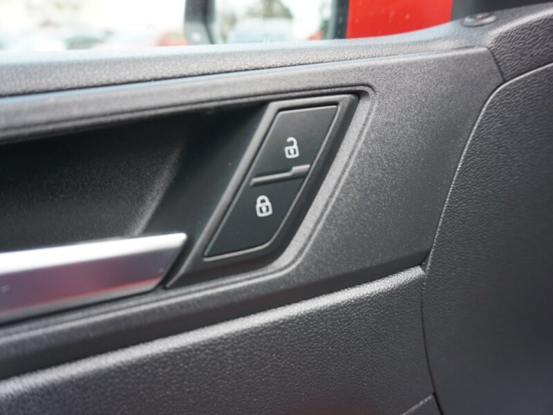 Volkswagen Polo polski salon , serwisowany w ASO , I właściciel, niski przebieg VI (2017-)