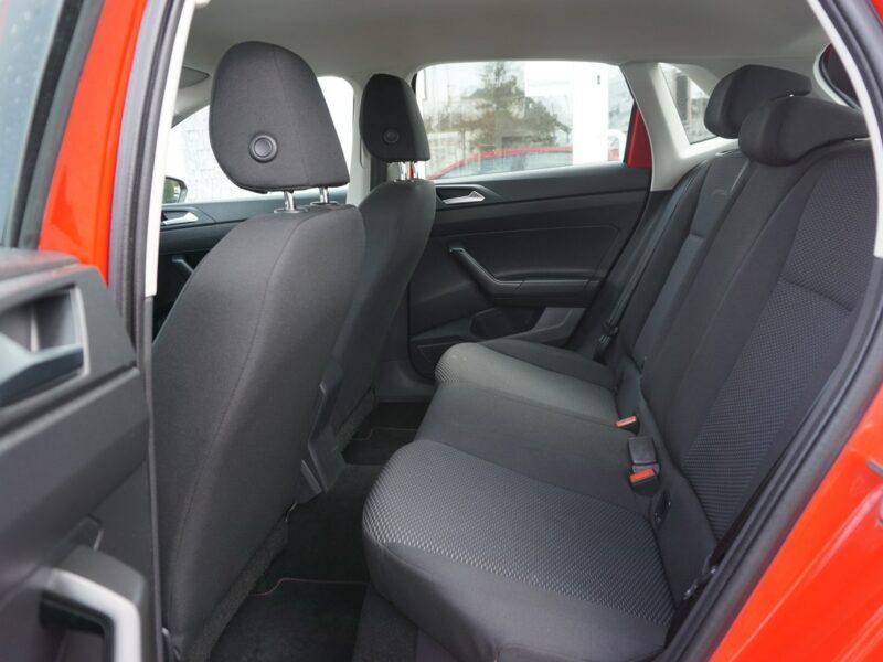 Volkswagen Polo polski salon , serwisowany w ASO , I właściciel, niski przebieg VI (2017-)