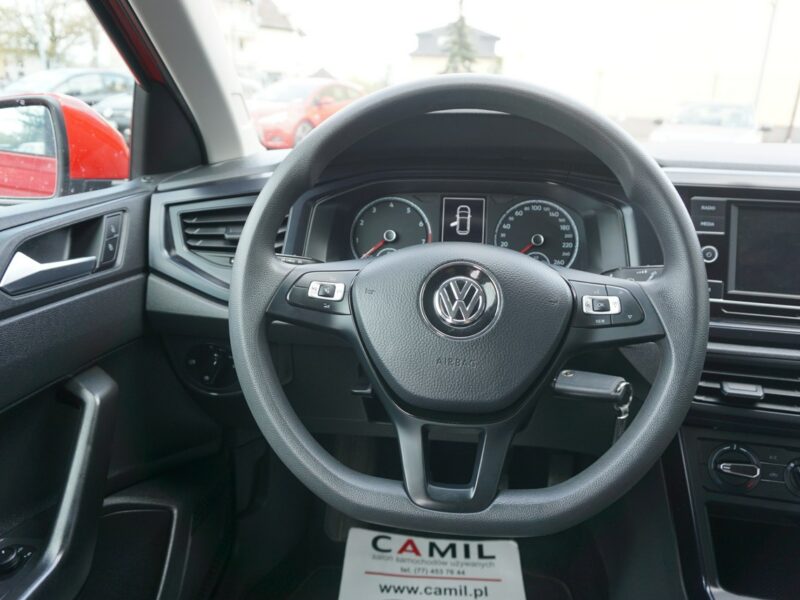 Volkswagen Polo polski salon , serwisowany w ASO , I właściciel, niski przebieg VI (2017-)