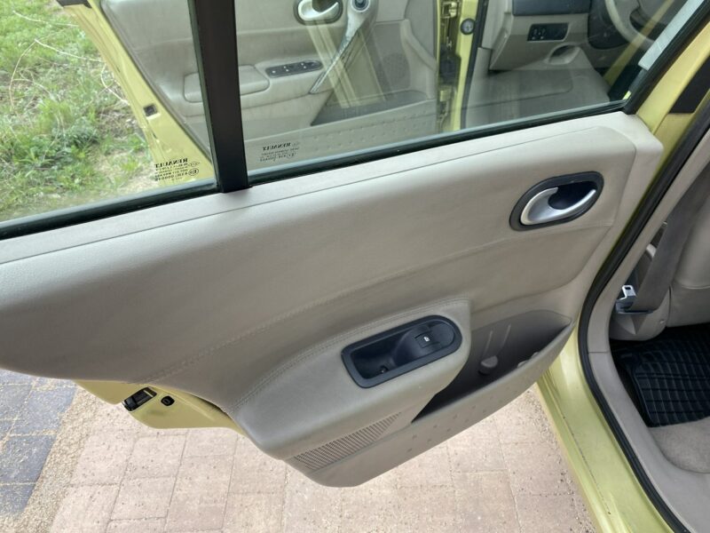 Renault Megane Polski salon, niezawodna benzyna 1,6, klimatronik, hands free,półskóry II (2002-2008)