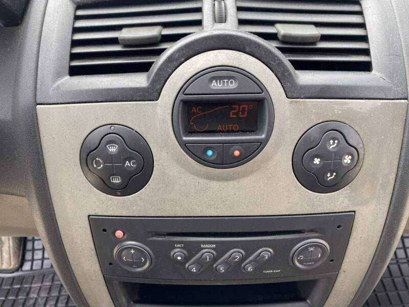 Renault Megane Polski salon, niezawodna benzyna 1,6, klimatronik, hands free,półskóry II (2002-2008)