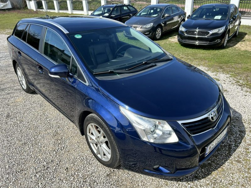 Toyota Avensis III (2009-)