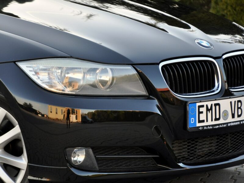 BMW 320 2.0d(143KM)*Lift*Czarna*Parktronik*I Właściciel*Reling*Alu16"ASO BMW E90E91E92E93(2005-2012)
