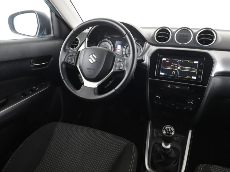 Suzuki Vitara mHEV 4x4 navi PDC grzane fotele ACC Bluetooth klima-auto II (2015-2019)