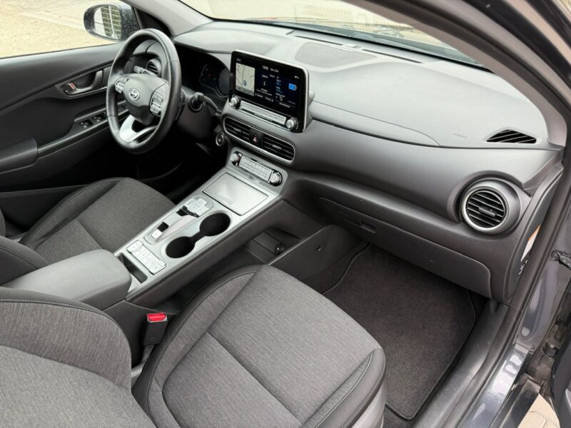 Hyundai Kona 100% elektryk Bogate wyposażenie DARMOWE Parkingi - 300KM zasięgu II (2023-)