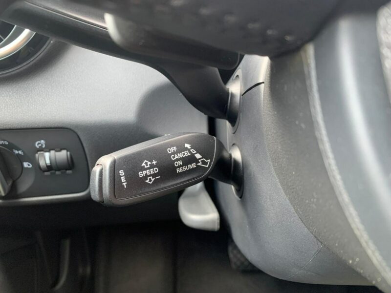 Audi A1 1.4 TFSI 125 DSG Panorama LED Skóra 8X (2010-)