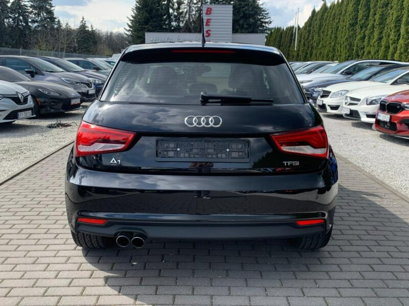 Audi A1 1.4 TFSI 125 DSG Panorama LED Skóra 8X (2010-)