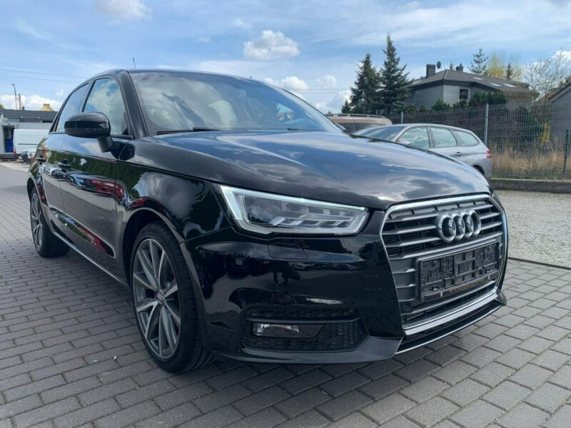 Audi A1 1.4 TFSI 125 DSG Panorama LED Skóra 8X (2010-)