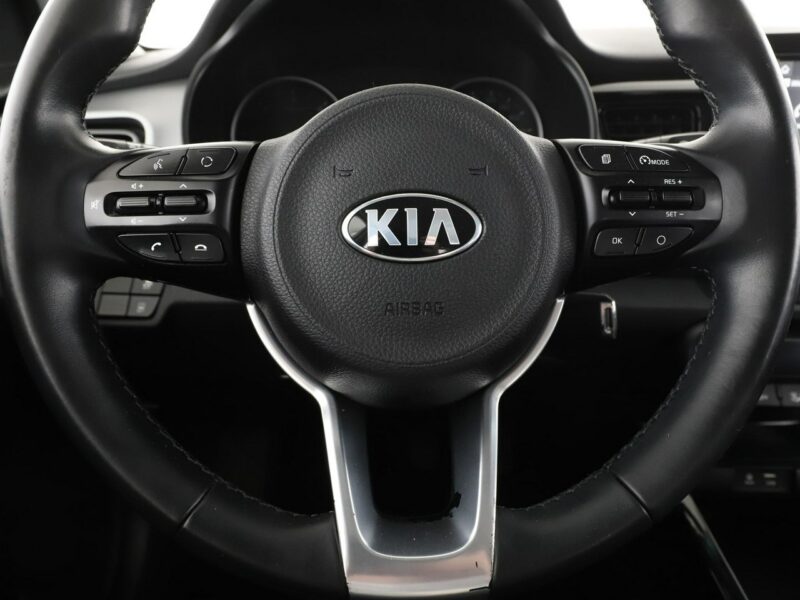 Kia Stonic kamera AppleCarPlay+AndroidAuto klima-auto tempomat