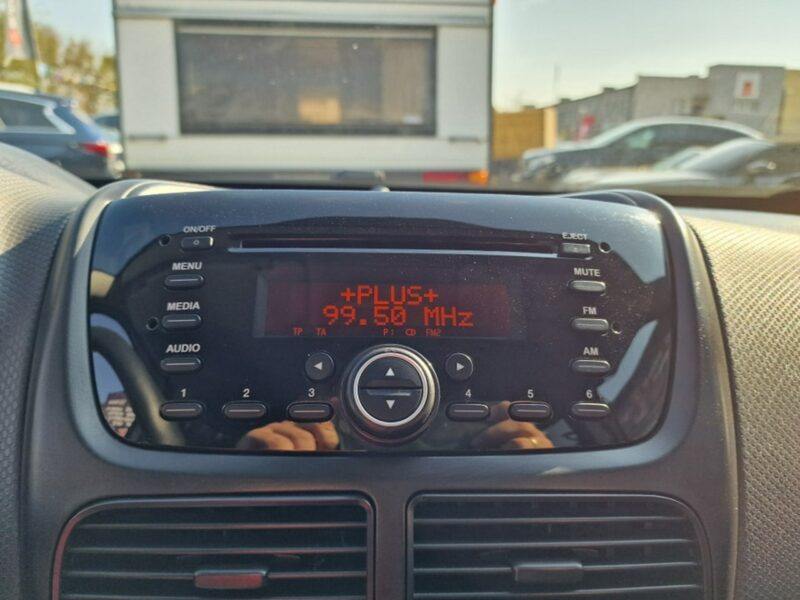 Fiat Doblo 1.3 MultiJet 90 KM, Klima Automatyczna, Bluetooth, Isofix, Komputer II (2009-)