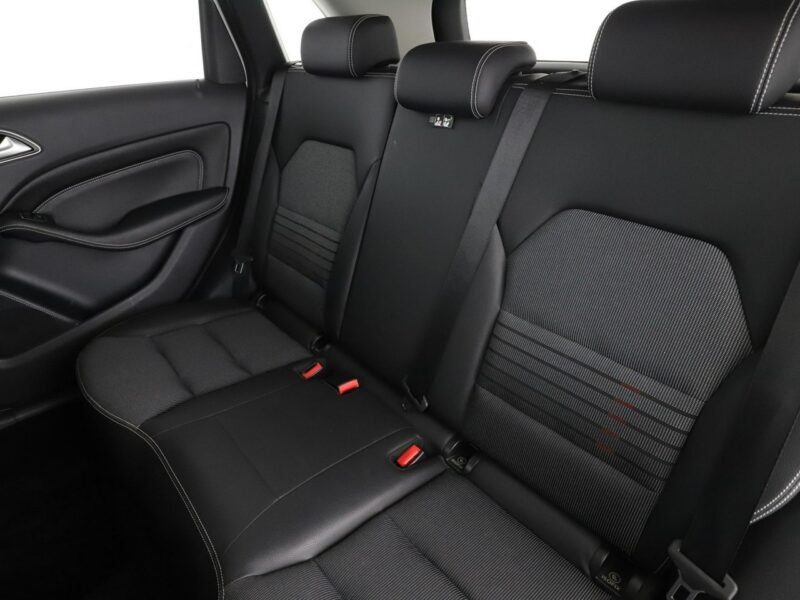 Mercedes B 180 Automat, full LED, navi, klima, podg.fotele W246 (2011-)