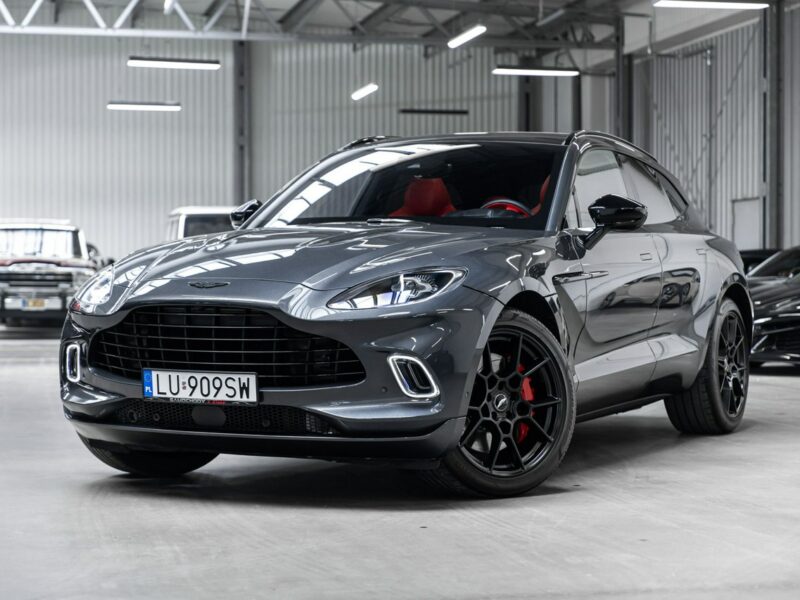 Aston Martin DBX 4.0 V8 550KM. Bezwypadkowy. Tylko 17 000 km. Lakier AML.