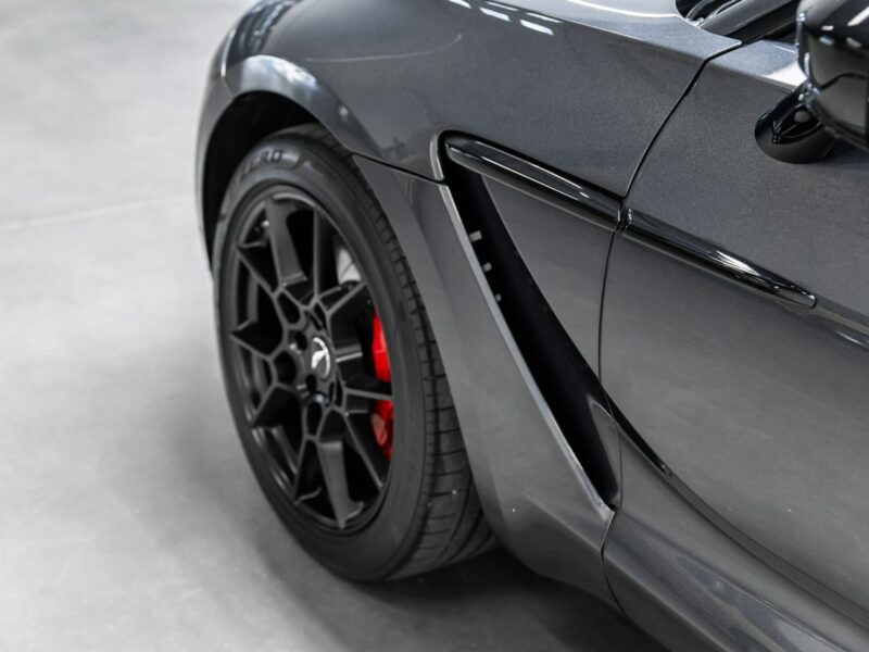 Aston Martin DBX 4.0 V8 550KM. Bezwypadkowy. Tylko 17 000 km. Lakier AML.