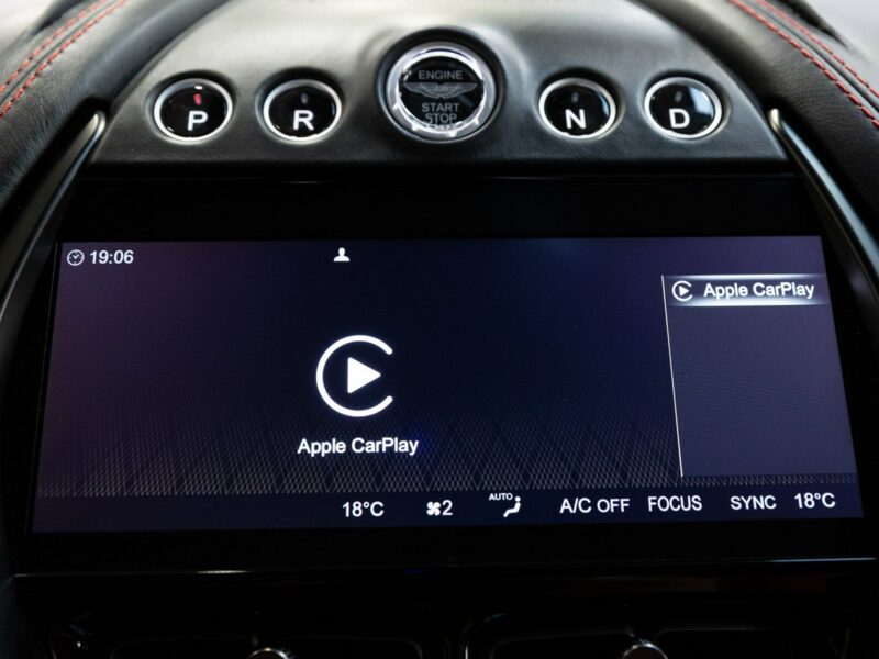 Aston Martin DBX 4.0 V8 550KM. Bezwypadkowy. Tylko 17 000 km. Lakier AML.