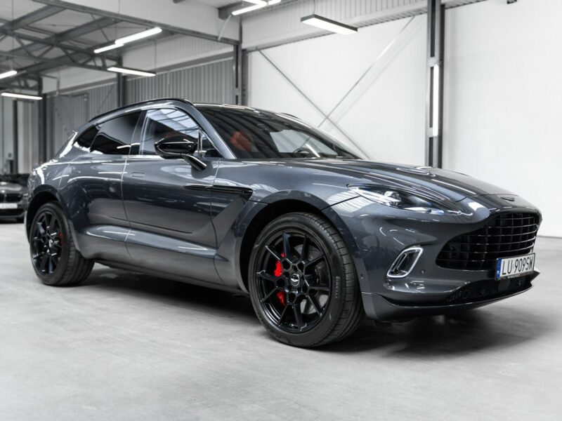 Aston Martin DBX 4.0 V8 550KM. Bezwypadkowy. Tylko 17 000 km. Lakier AML.