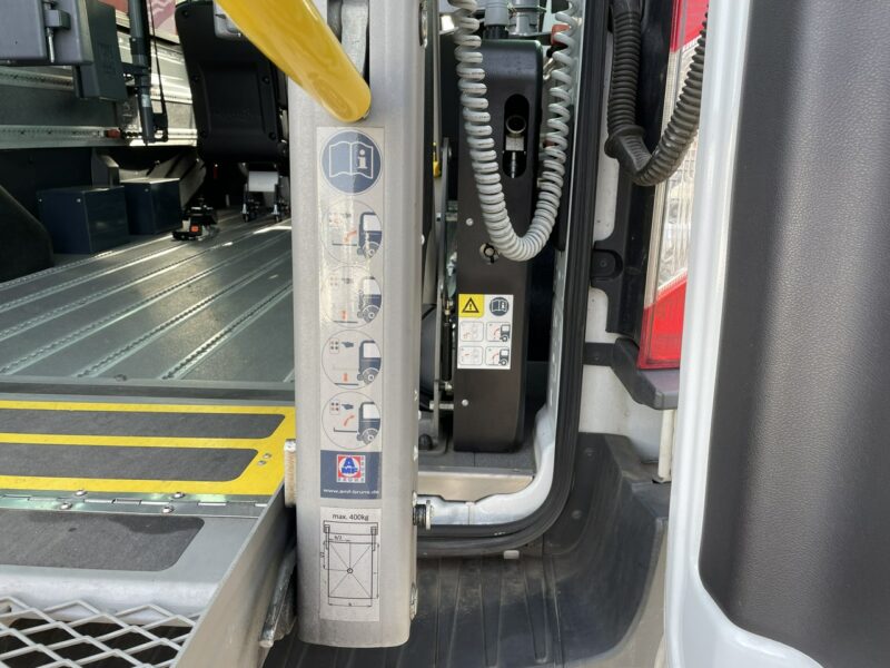 Ford Transit Transit do przewozu Niepełnosprawnych 2 Wózki inwalida rampa 2017 VII (2013-)