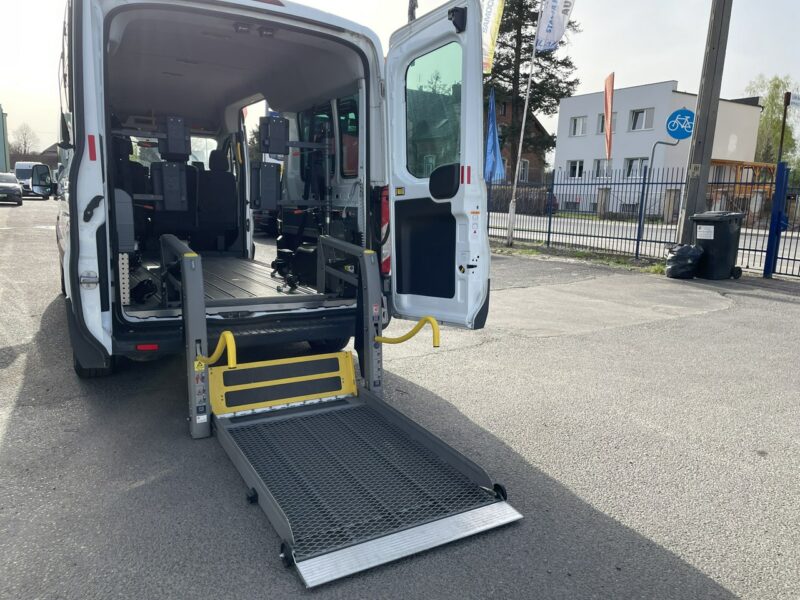 Ford Transit Transit do przewozu Niepełnosprawnych 2 Wózki inwalida rampa 2017 VII (2013-)