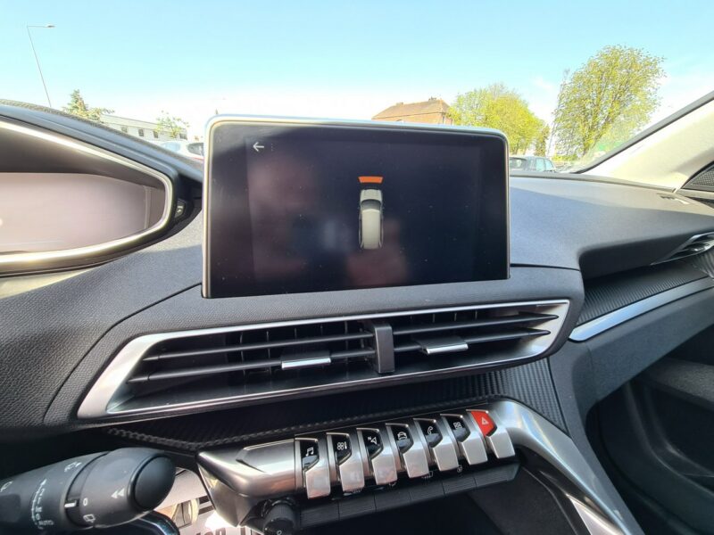 Peugeot 5008 7-Osobowy Navi 2xPDC Klimatronik Led Sensory Tempomat Asystent Alu II (2017-)
