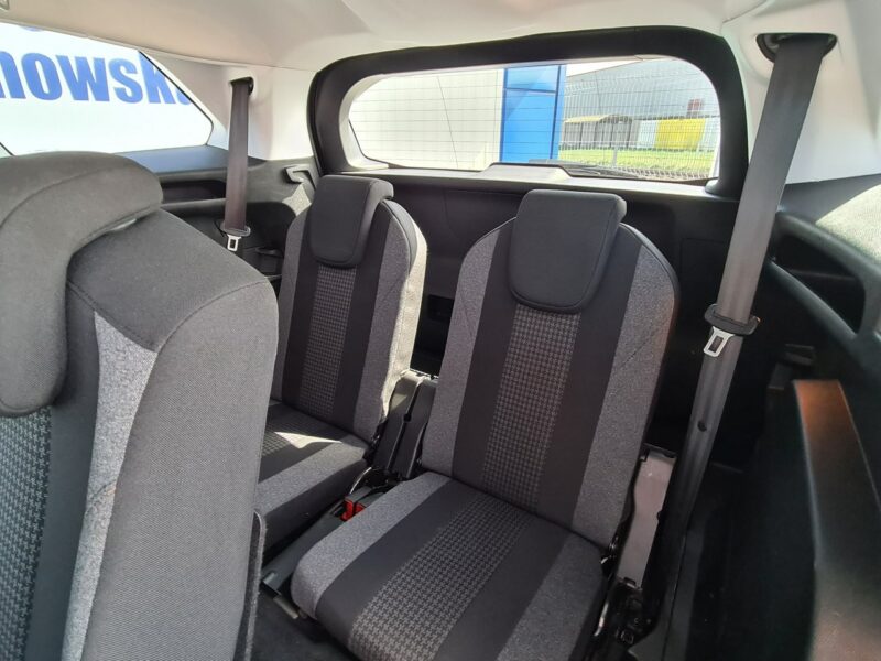 Peugeot 5008 7-Osobowy Navi 2xPDC Klimatronik Led Sensory Tempomat Asystent Alu II (2017-)