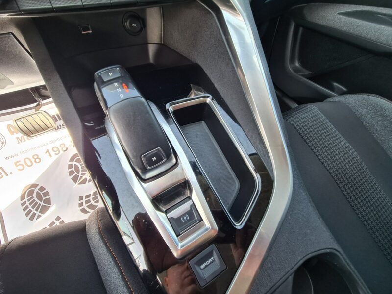 Peugeot 5008 7-Osobowy Navi 2xPDC Klimatronik Led Sensory Tempomat Asystent Alu II (2017-)