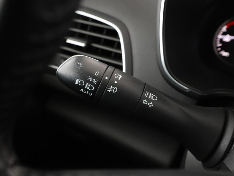 Renault Megane Limited navi PDC klima-auto hak tempomat IV (2016-)