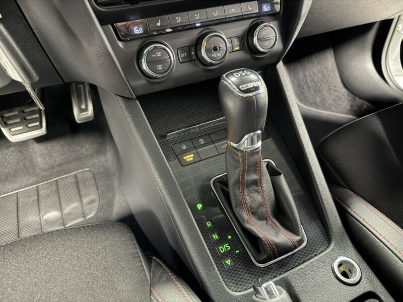 Škoda Octavia RS 2.0 TDI 184KM*CHALLENGE*VRS Mode*AppleCar*Bi-Xenon*El.Klapa*NIEMCY III (2013-)