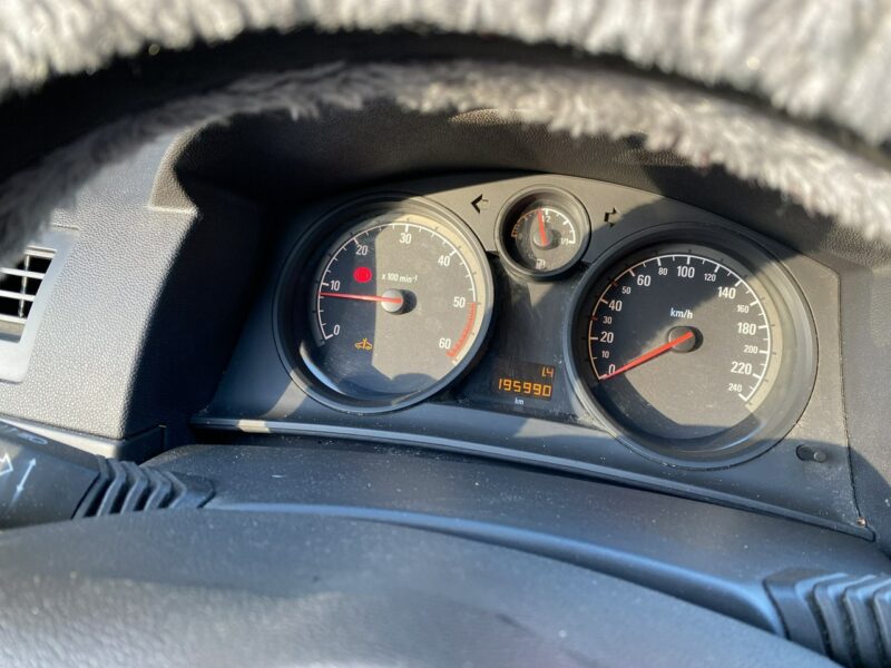 Opel Astra Mocny i oszczędny Diesel, po liftingu, klimatyzacja, niski przebieg H (2004-2014)