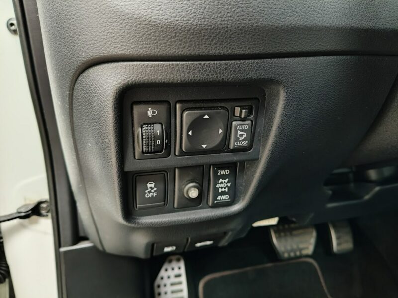 Nissan Juke 1.6 200KM Nismo 4x4 Automat, Navigacja, Kamera, Hands Free I (2010-2019)