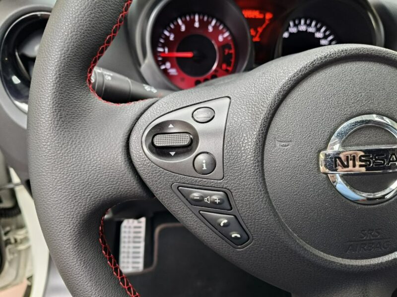 Nissan Juke 1.6 200KM Nismo 4x4 Automat, Navigacja, Kamera, Hands Free I (2010-2019)