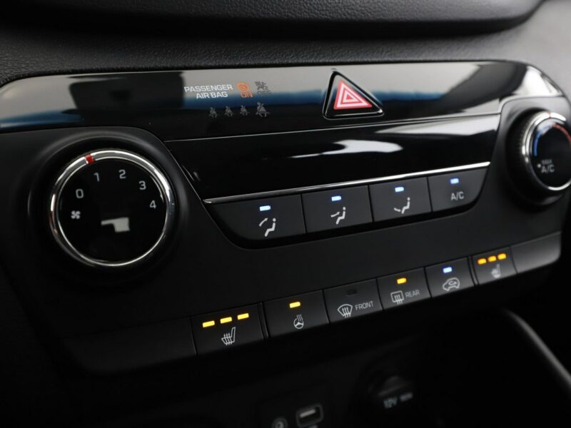 Hyundai Tucson 1.6 Benzyna Tempomat Klimatyzacja Grzana Kanapa Fotele Kierownica PDC III (2015-2020)