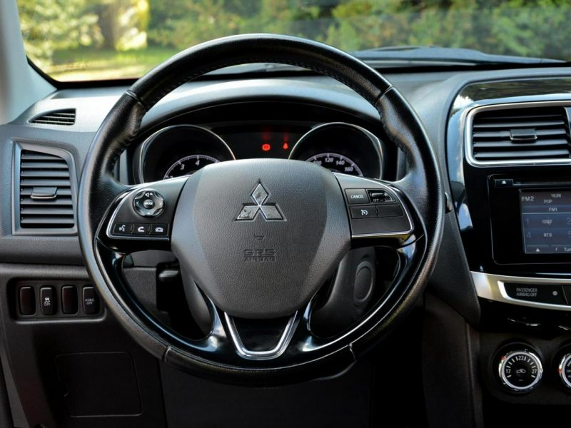 Mitsubishi ASX Lift Ledy bi-Xenon Kamera Keyless go Parktronic ALU 17