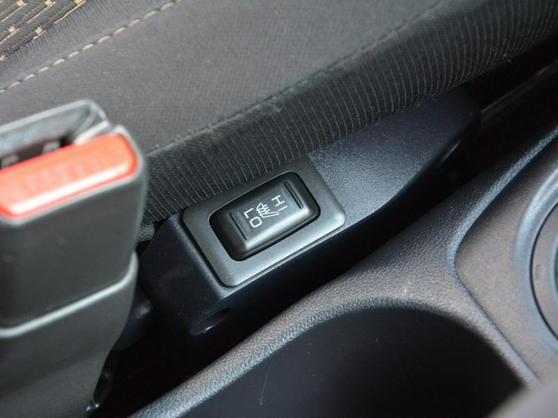 Mitsubishi ASX Lift Ledy bi-Xenon Kamera Keyless go Parktronic ALU 17
