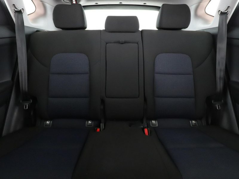 Hyundai Tucson klima auto grzane fotele navi bluetooth PDC III (2015-2020)