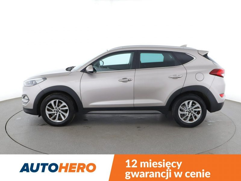 Hyundai Tucson klima auto grzane fotele navi bluetooth PDC III (2015-2020)