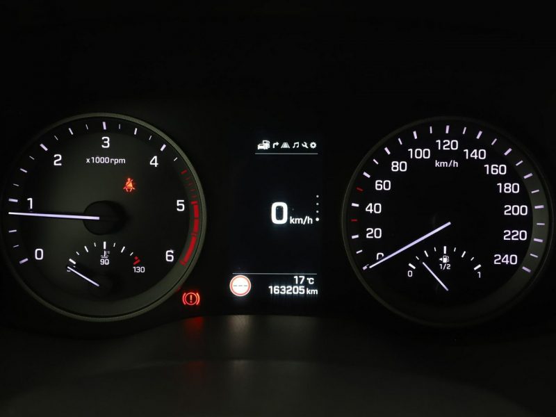 Hyundai Tucson klima auto grzane fotele navi bluetooth PDC III (2015-2020)