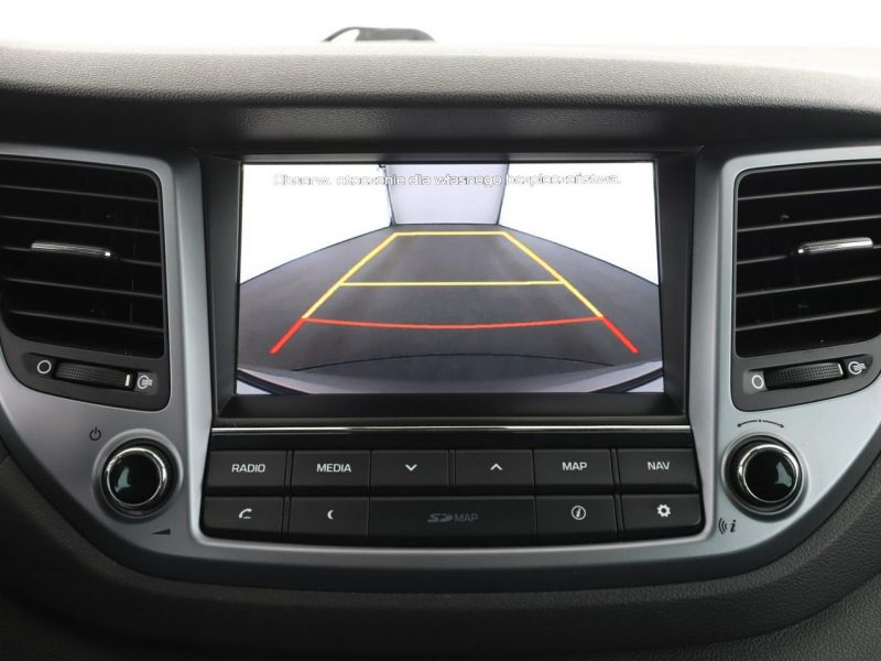 Hyundai Tucson klima auto grzane fotele navi bluetooth PDC III (2015-2020)