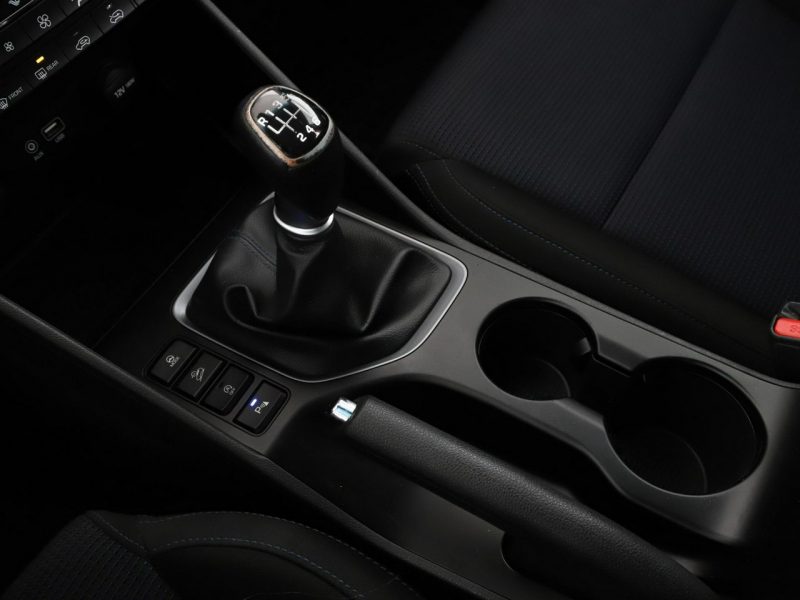 Hyundai Tucson klima auto grzane fotele navi bluetooth PDC III (2015-2020)