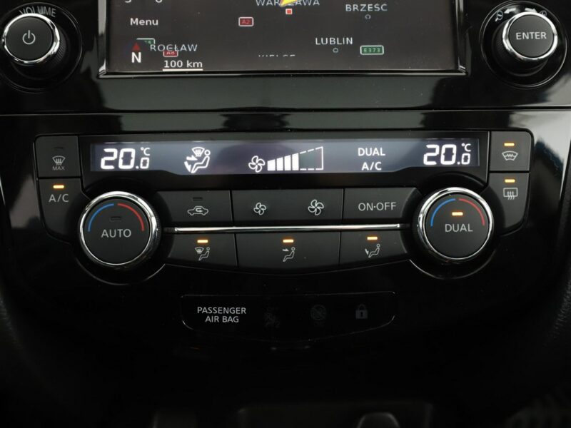 Nissan Qashqai N-Connecta panorama navi kamera grzane fotele tempomat Bluetooth II (2013-2021)