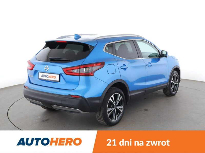 Nissan Qashqai N-Connecta panorama navi kamera grzane fotele tempomat Bluetooth II (2013-2021)