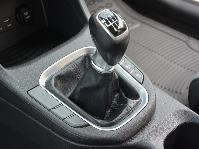 Hyundai i30 Fastback Navi Ledy Grzana Kierownica Asysten pasa 1-ręce ASO III (2017-)
