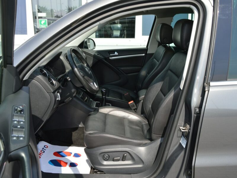 Volkswagen Tiguan 1.4TSI R-Line 100% bezwypadkowy Navi Bluetooth Euro6 Rozrząd na pasku I (2007-2016)