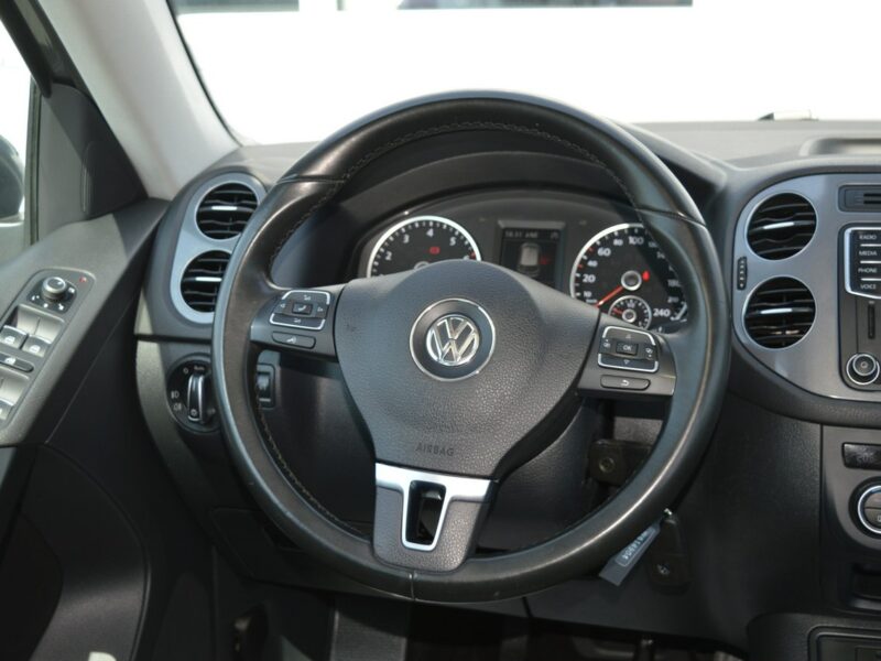 Volkswagen Tiguan 1.4TSI R-Line 100% bezwypadkowy Navi Bluetooth Euro6 Rozrząd na pasku I (2007-2016)