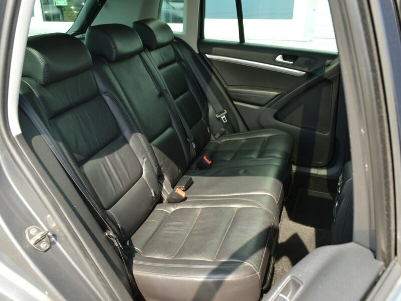 Volkswagen Tiguan 1.4TSI R-Line 100% bezwypadkowy Navi Bluetooth Euro6 Rozrząd na pasku I (2007-2016)