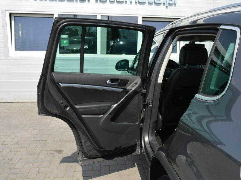 Volkswagen Tiguan 1.4TSI R-Line 100% bezwypadkowy Navi Bluetooth Euro6 Rozrząd na pasku I (2007-2016)