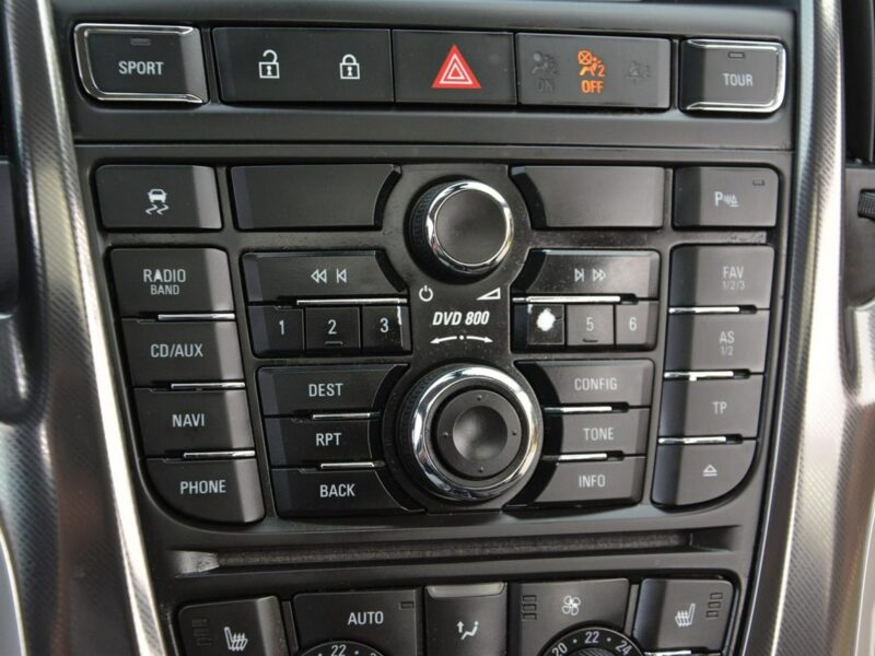 Opel Astra bi-Xenon Ledy Navi Szyber Parktronic Chrom 2xParkt J (2009-2019)